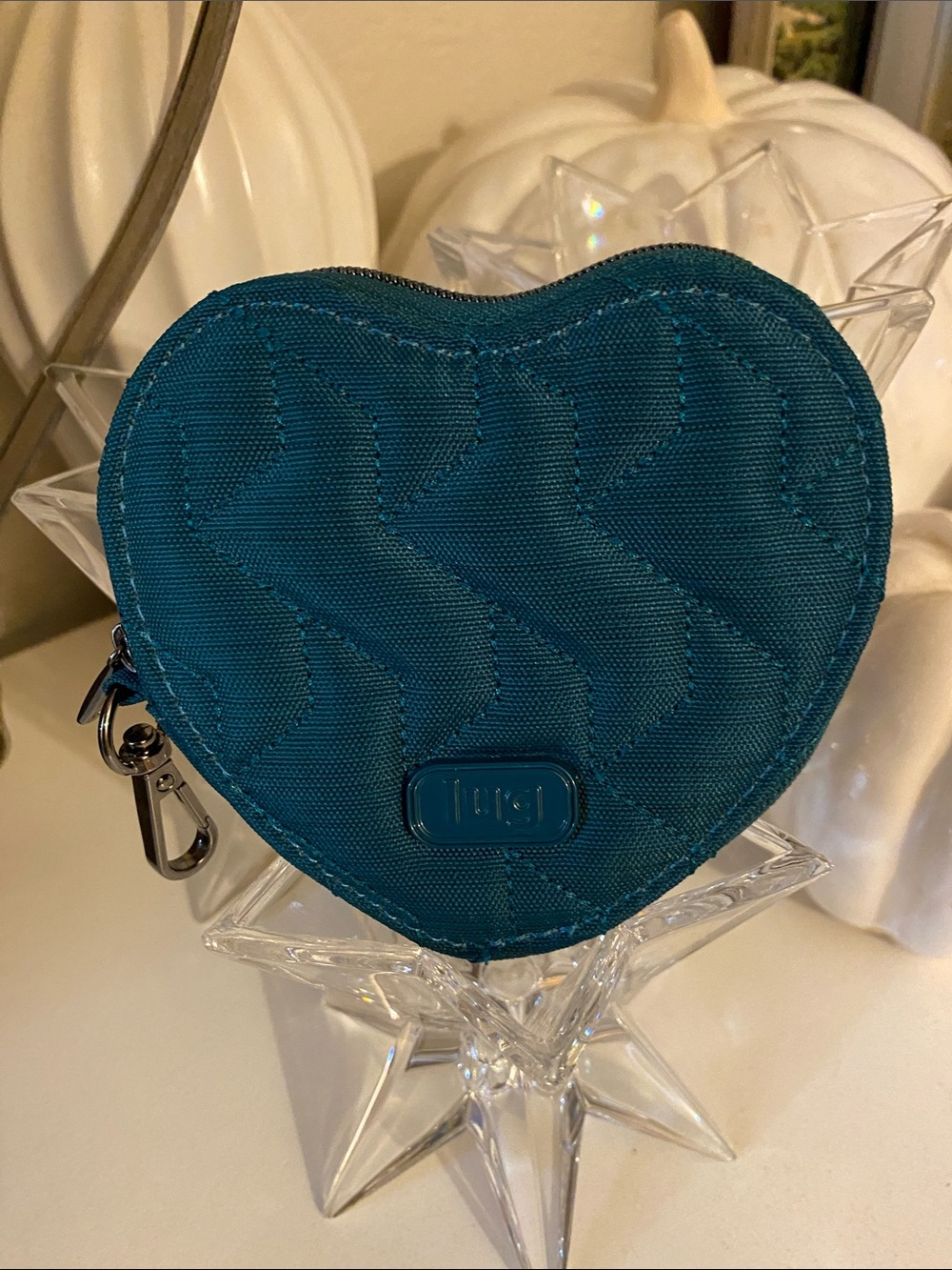 BNWNT Lug Women's Green Heart Quilted Coin Pouch